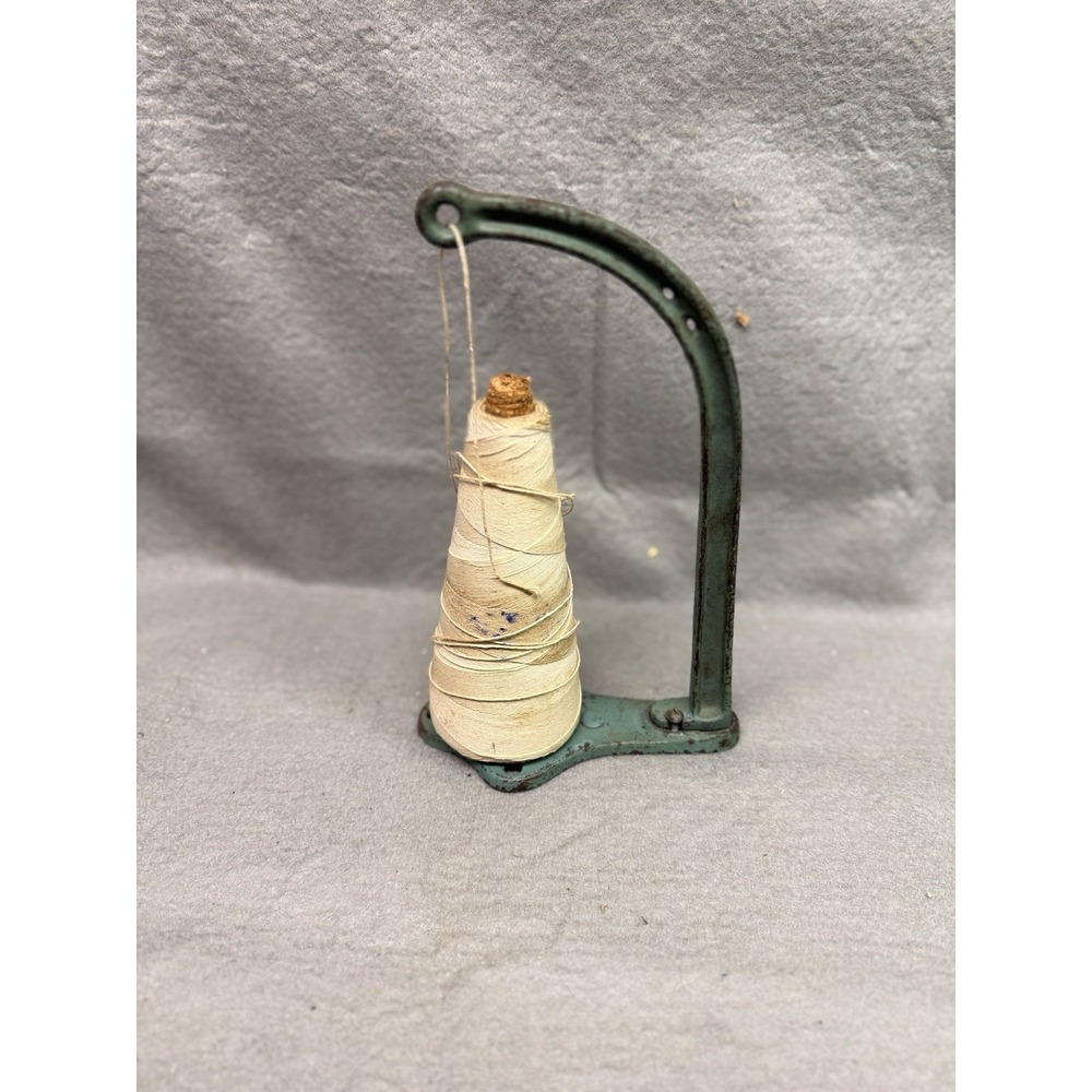 ANTIQUE 19TH CENTURY CAST IRON GENERAL STORE 'CM' COUNTER TOP  STRING HOLDER